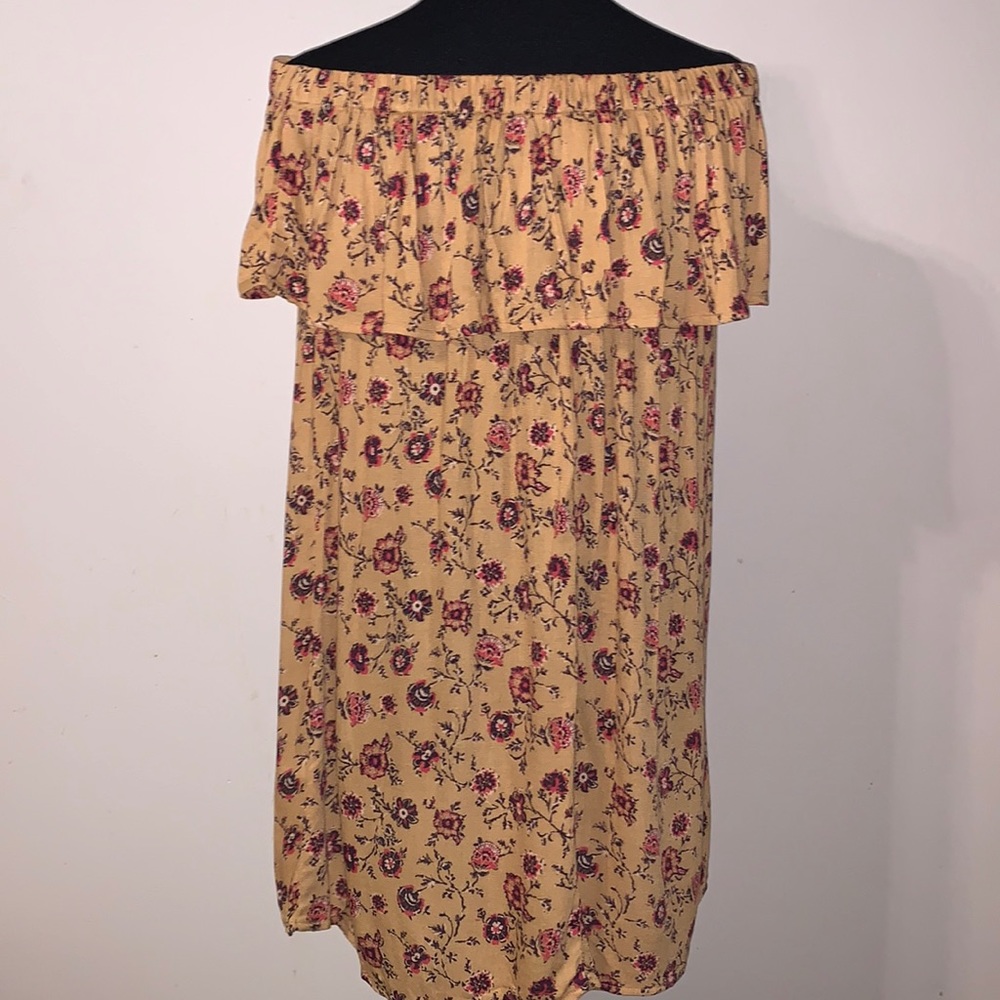 Forever 21 Women’s size small Off shoulder dress